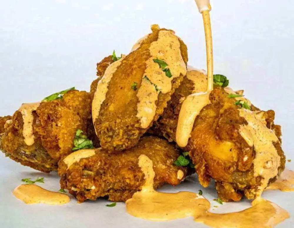 12 Chicken Wings at iniBurger