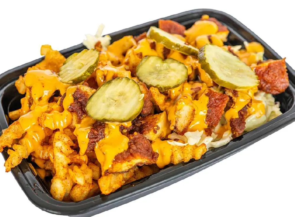 Nashville Hot Chicken FrySlaw at iniBurger