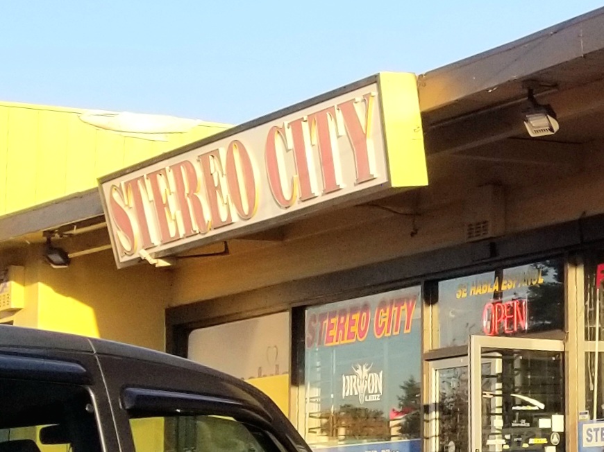 Stereo City Car And Tones