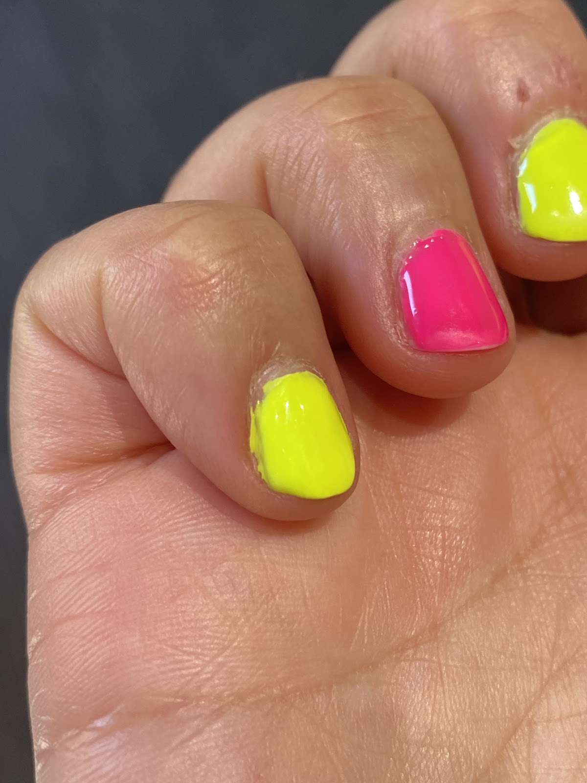 T & J NAILS