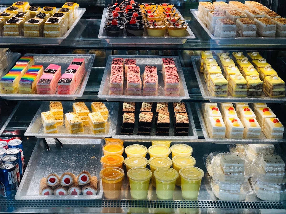 Cakes & Bakes