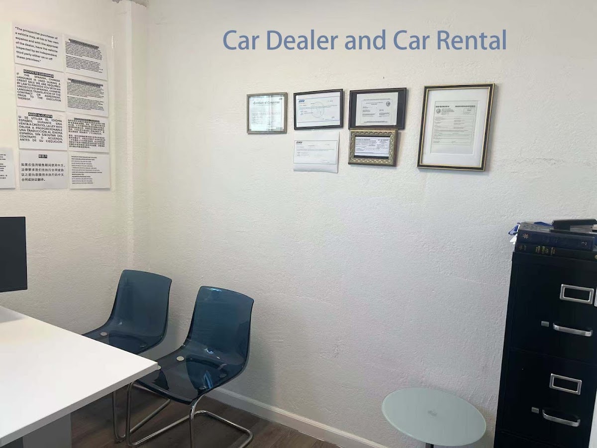 Top One Auto LLC
