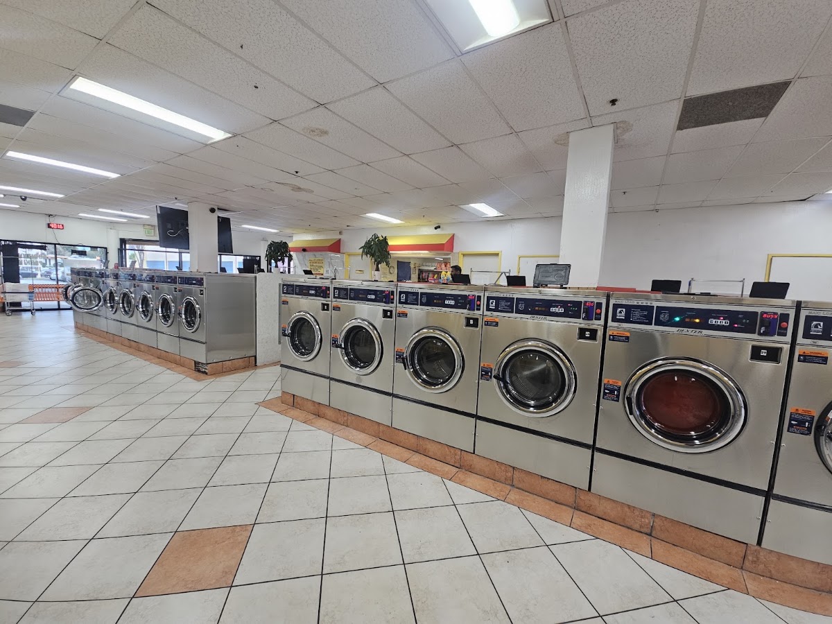 Lee Laundromat