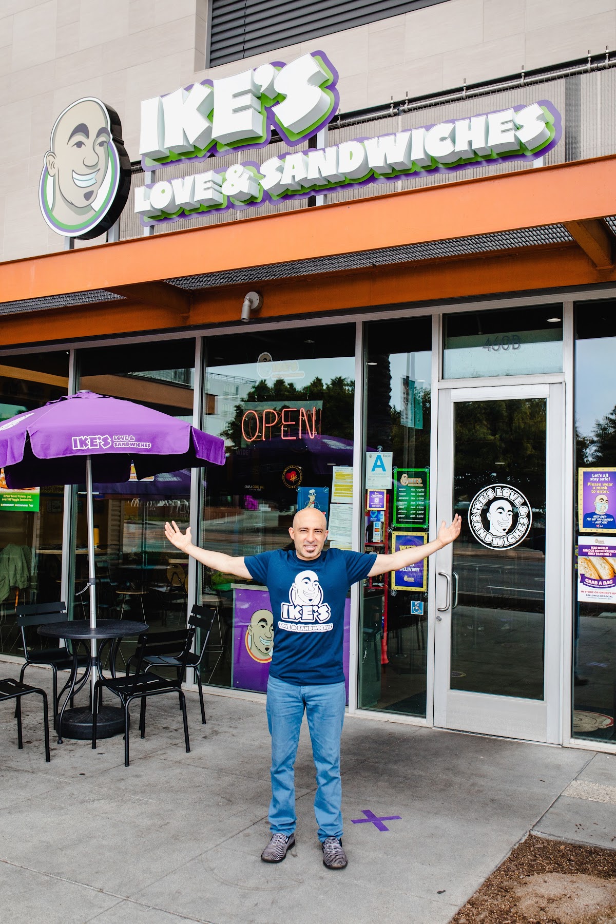 Ike's Love & Sandwiches