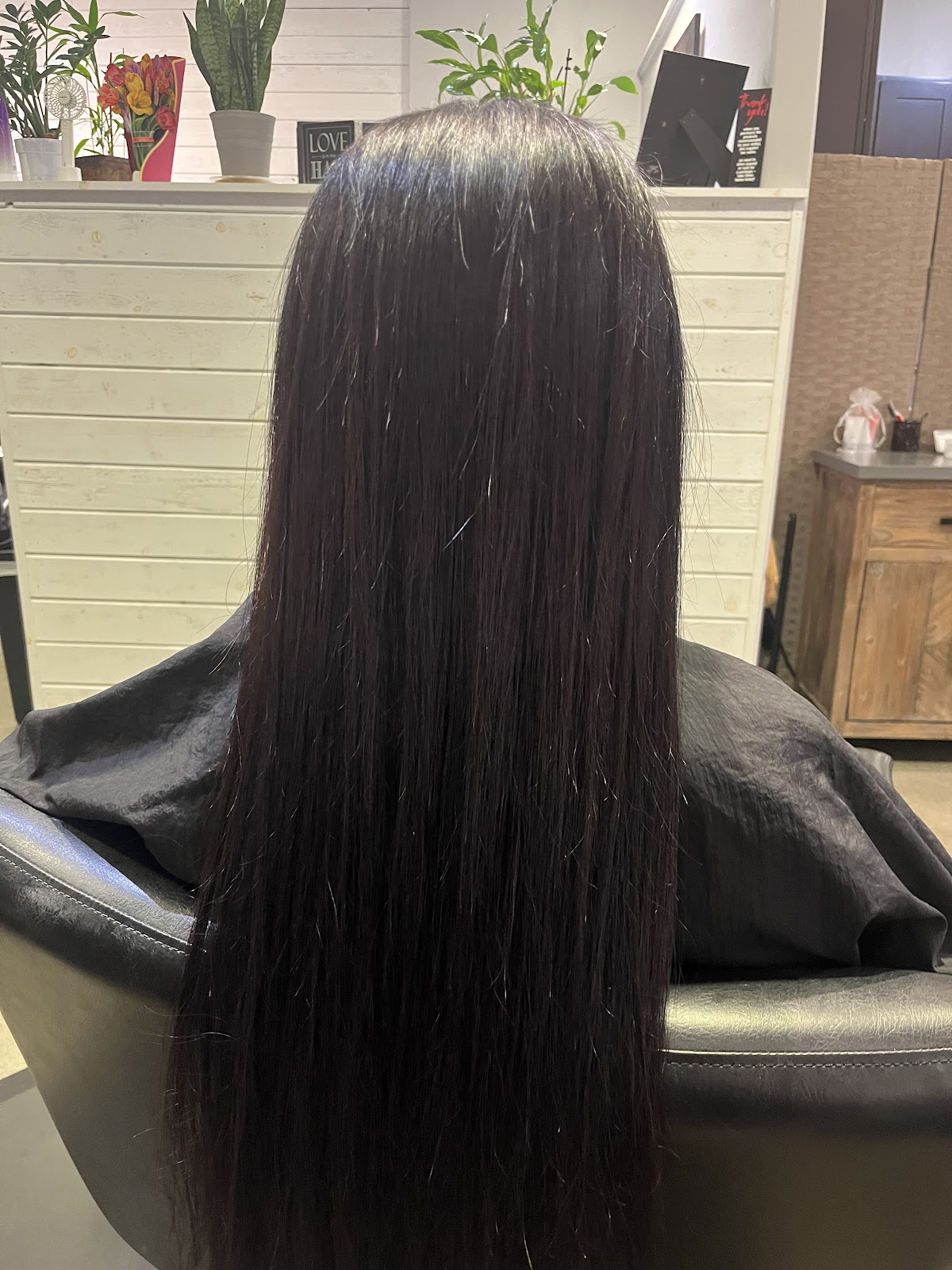 Salon Frenzi
