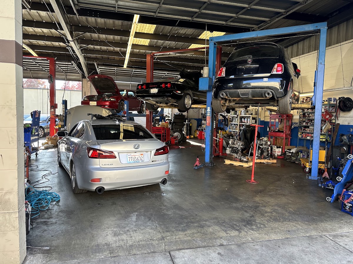 Tucker Automotive