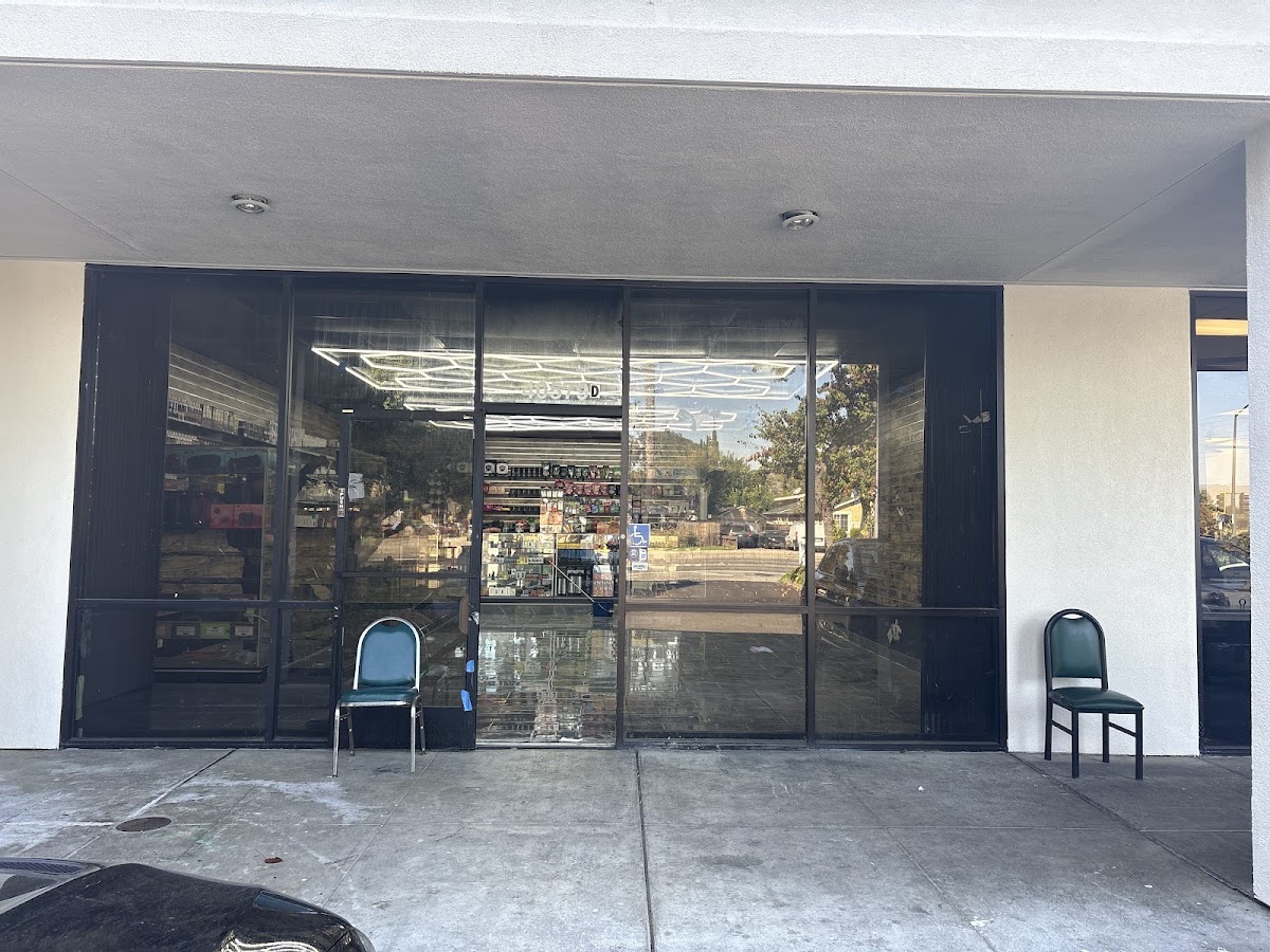 Great vines smokeshop