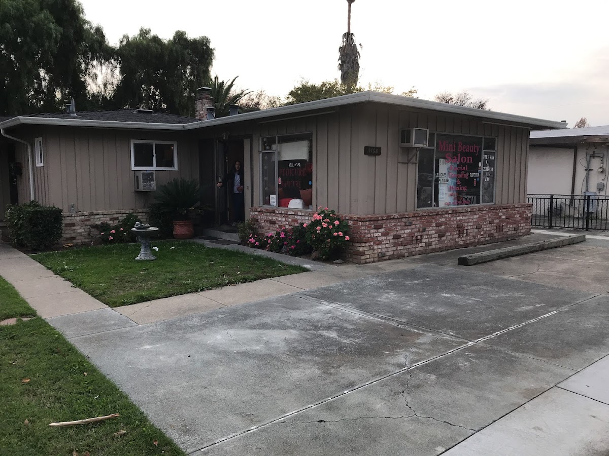 Mini Beauty Salons