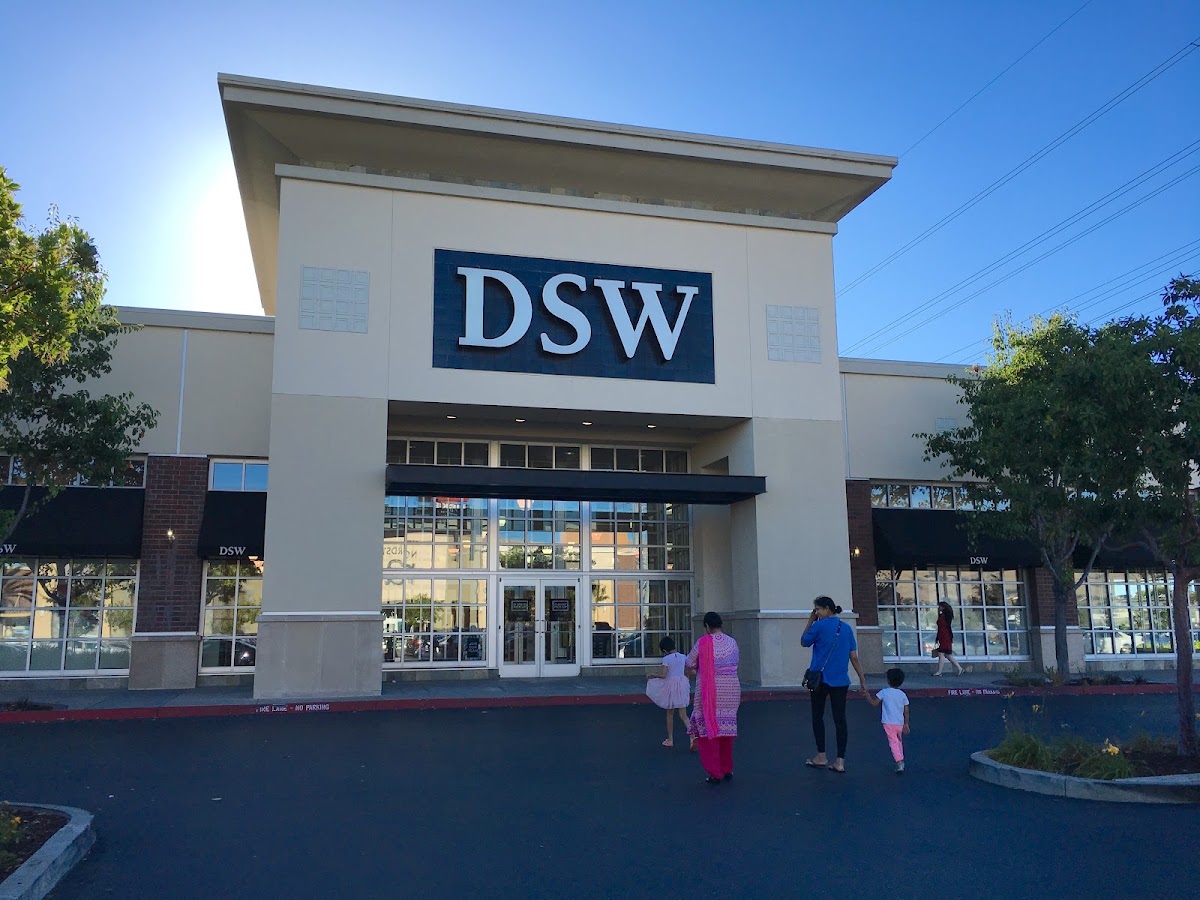 DSW Designer Shoe Warehouse