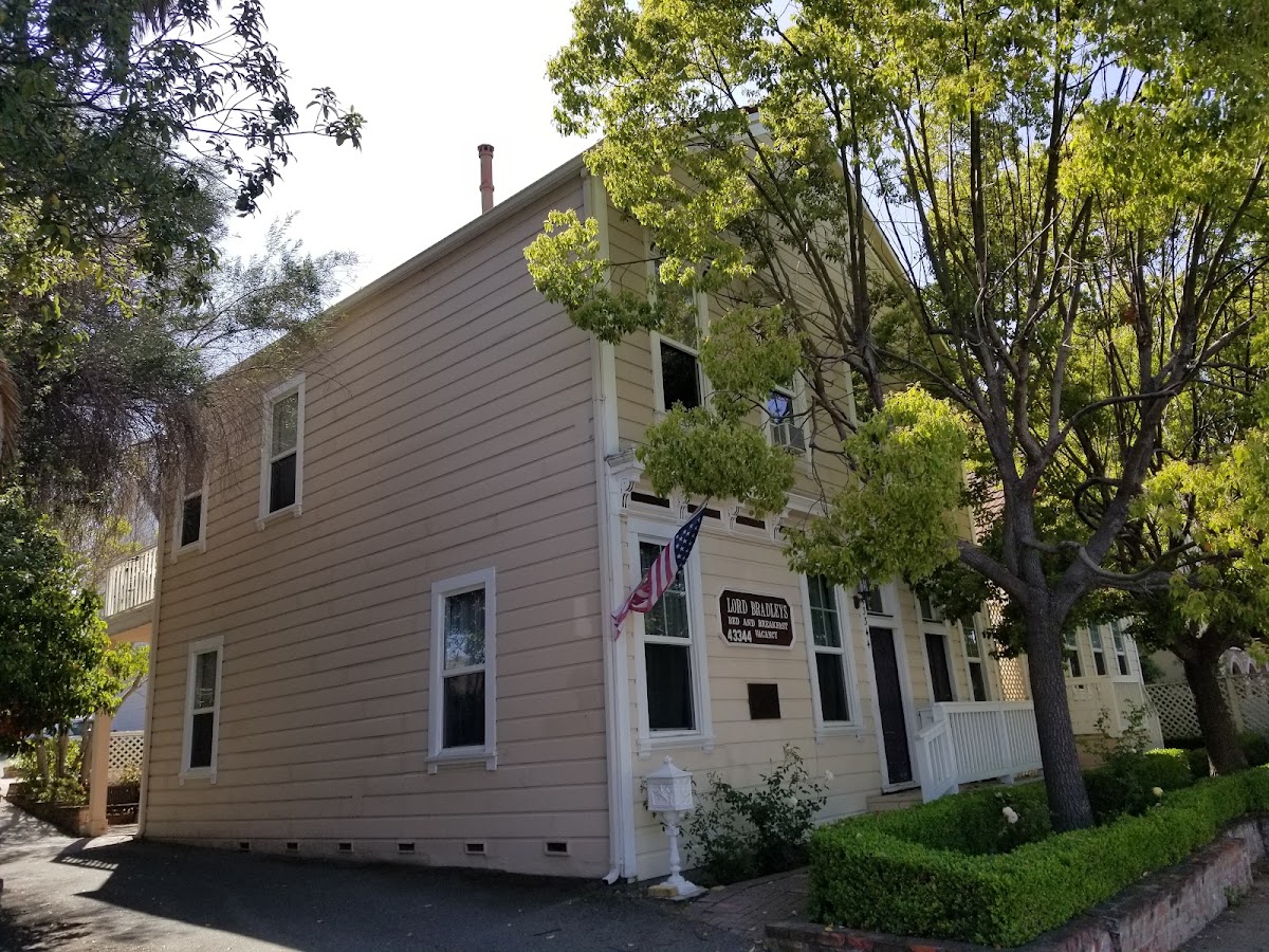 lord bradley's bed & breakfast inn
