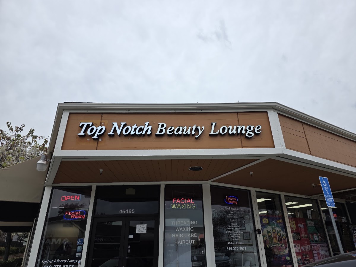 Top notch beauty lounge