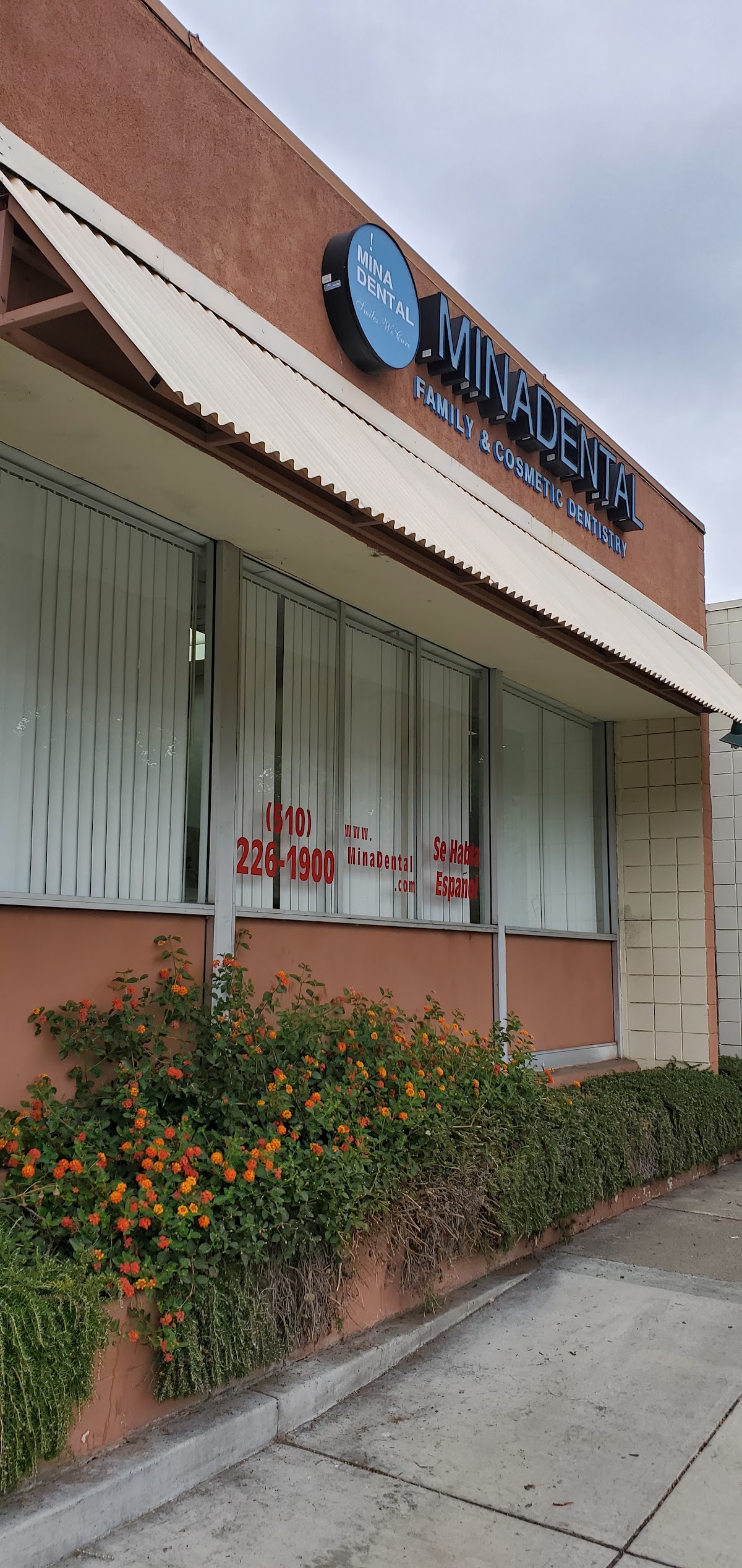 Dr. Shakeela Khan, DDS