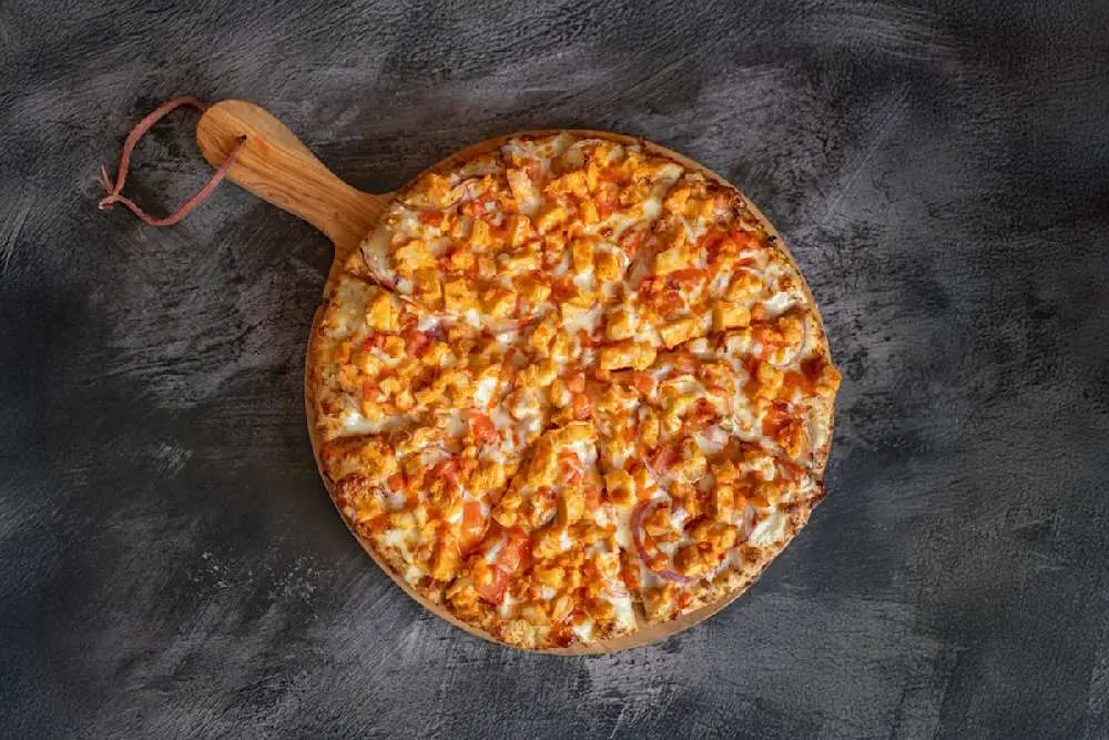 Buffalo Chicken at Curry Pizza House