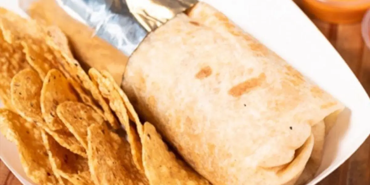 Super Burrito at El Bombero 408