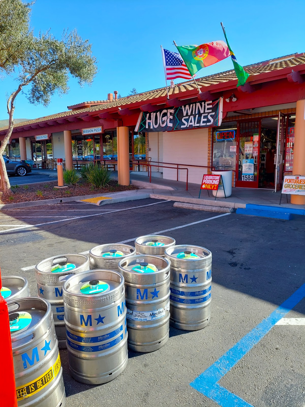 Sousa's Food & Liquor