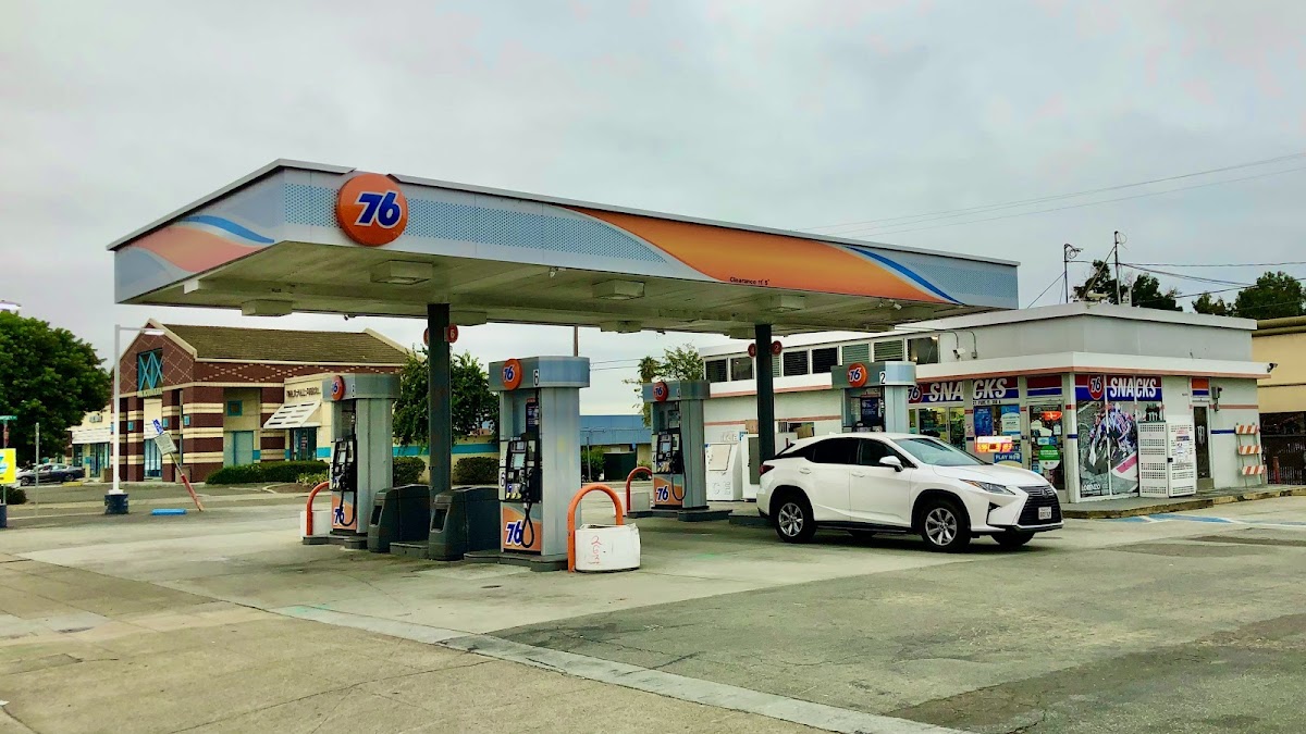 76 Gas Station Milpitas
