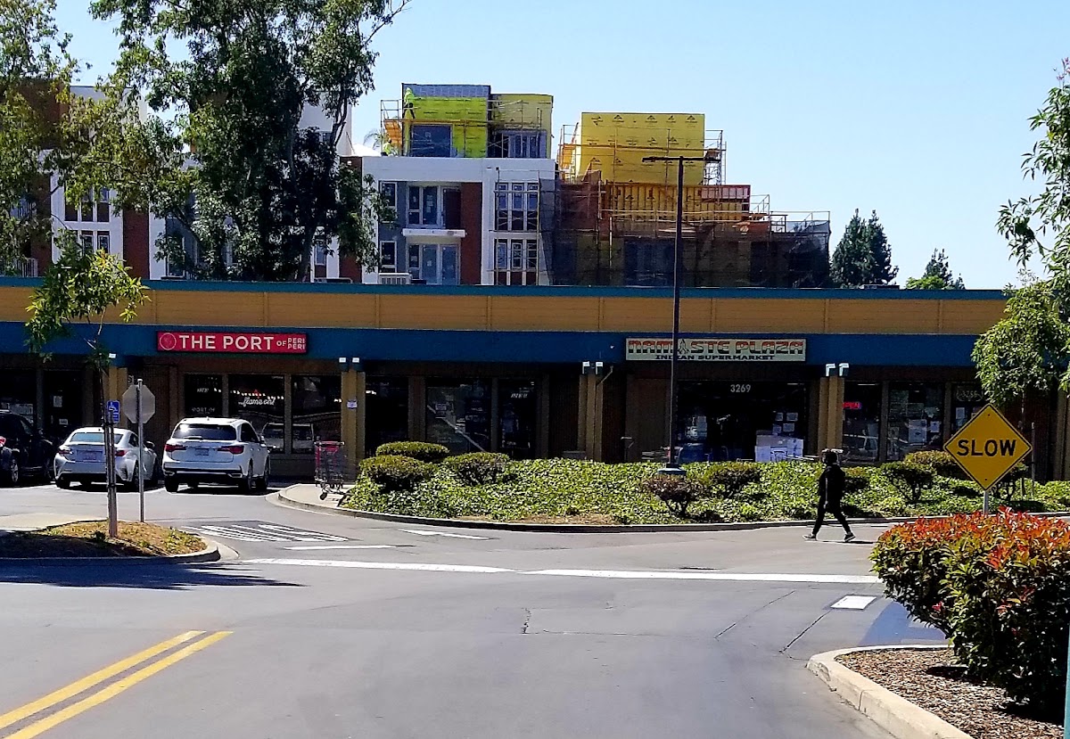 Walnut Plaza