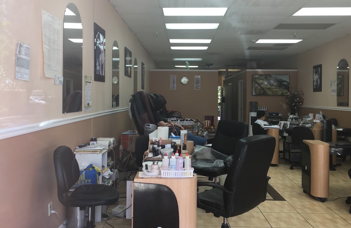 Helen Nails & Skin Care