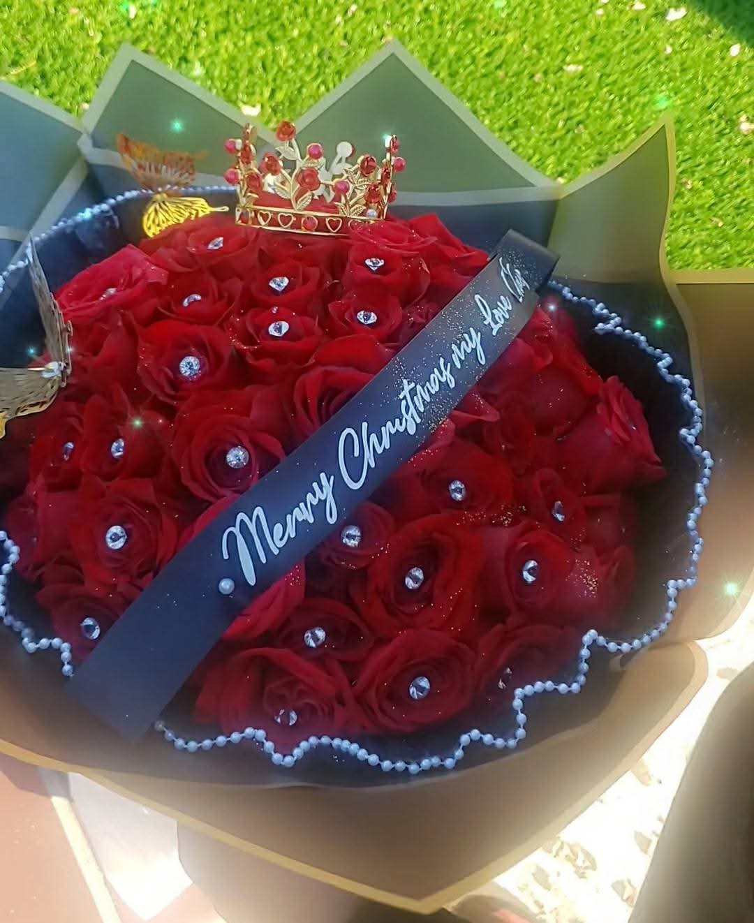 NAYELI'S FLOWERS