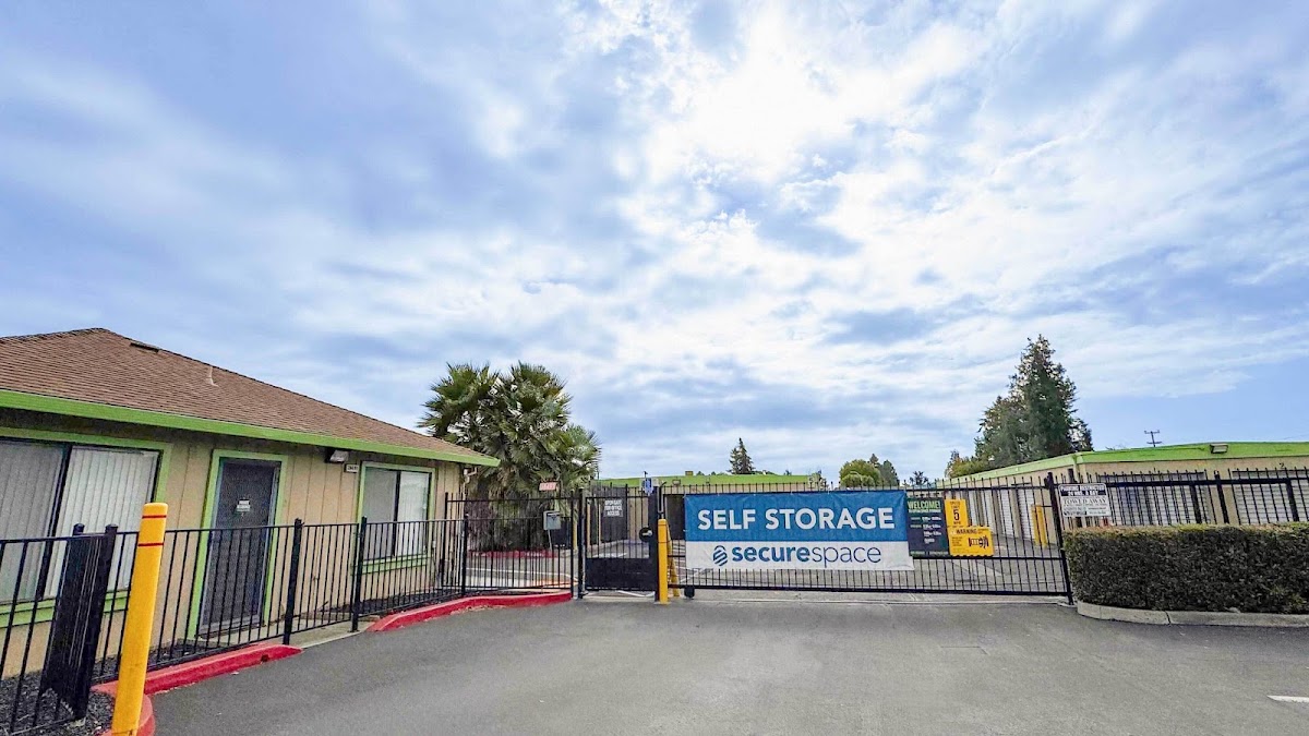 SecureSpace Self Storage Fremont Glenmoor