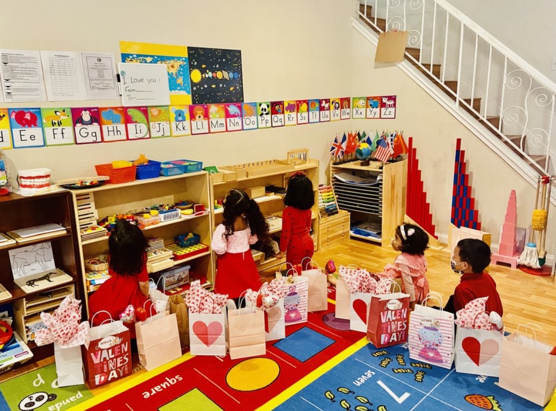 Montessori Preschool Of Creative Minds