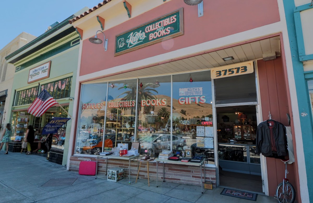 Keiths Collectibles & Books