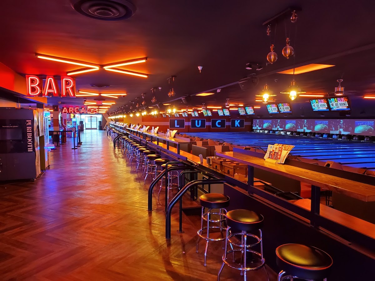Lucky Strike Alameda — in Alameda, CA (photo 2 of 2)