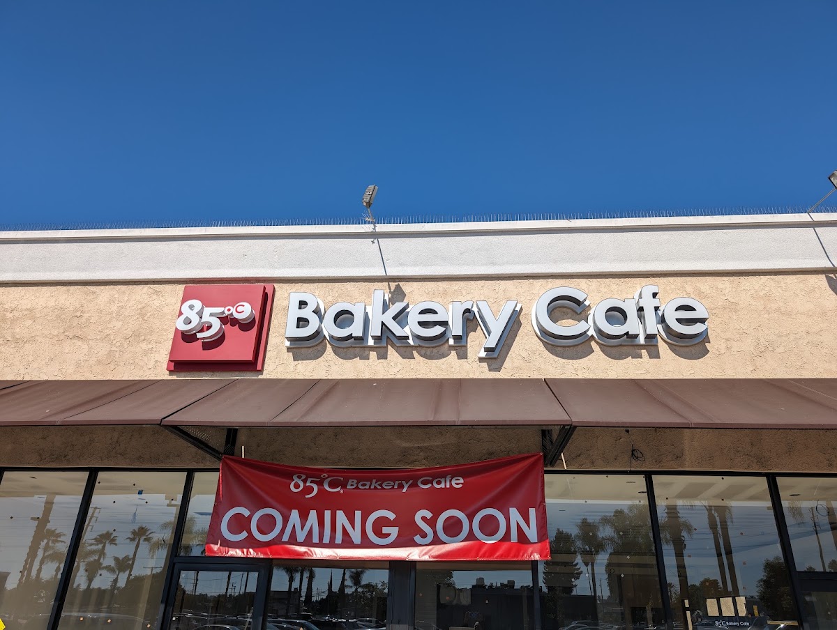 Free Sea Salt Coffee for new rewards signup at 85°C Bakery Cafe