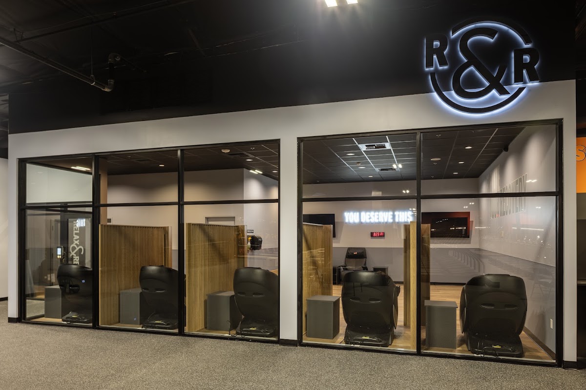 Crunch Fitness Anaheim — Gym in Anaheim, CA (photo 2 of 3)