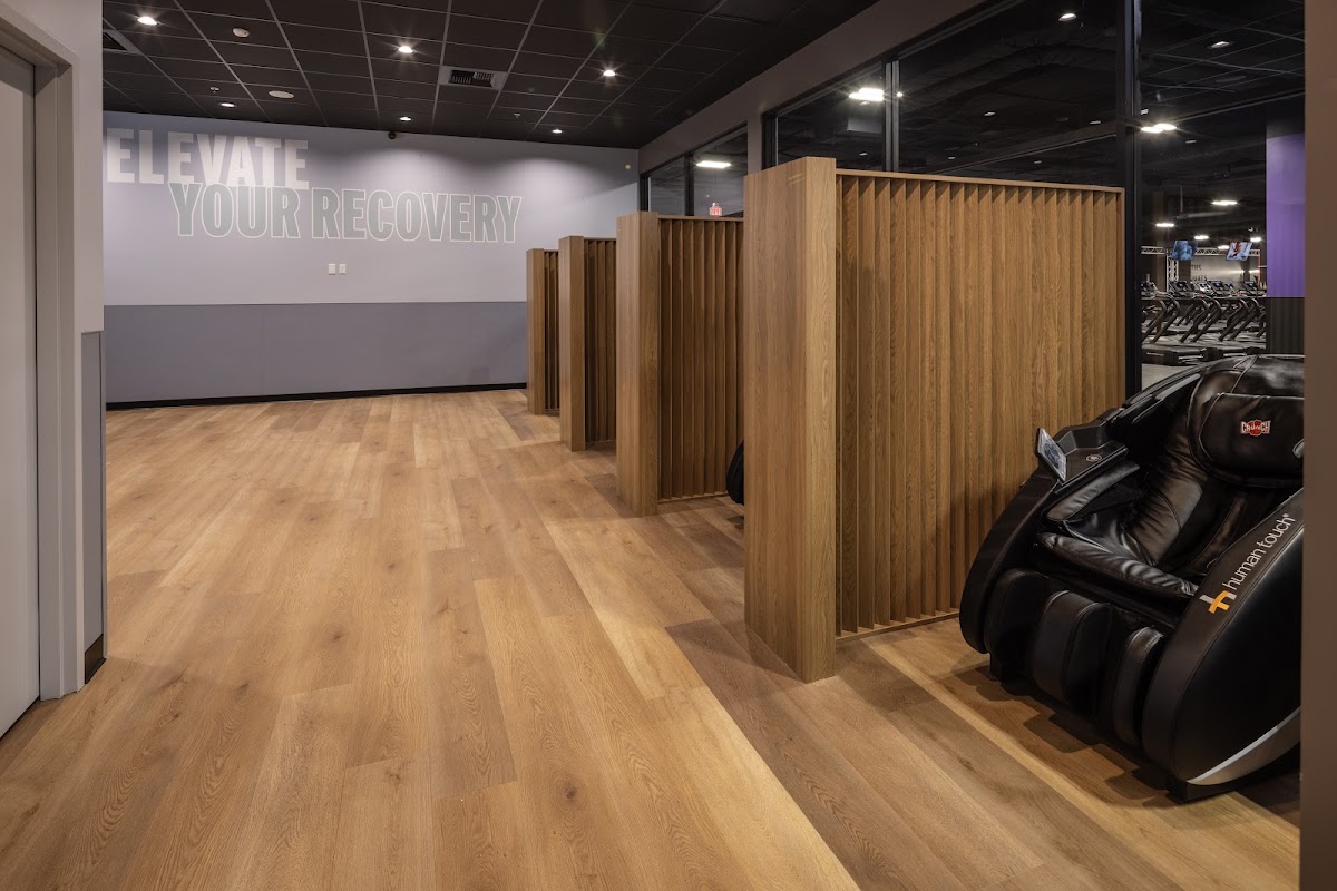 Crunch Fitness Anaheim — Gym in Anaheim, CA (photo 3 of 3)