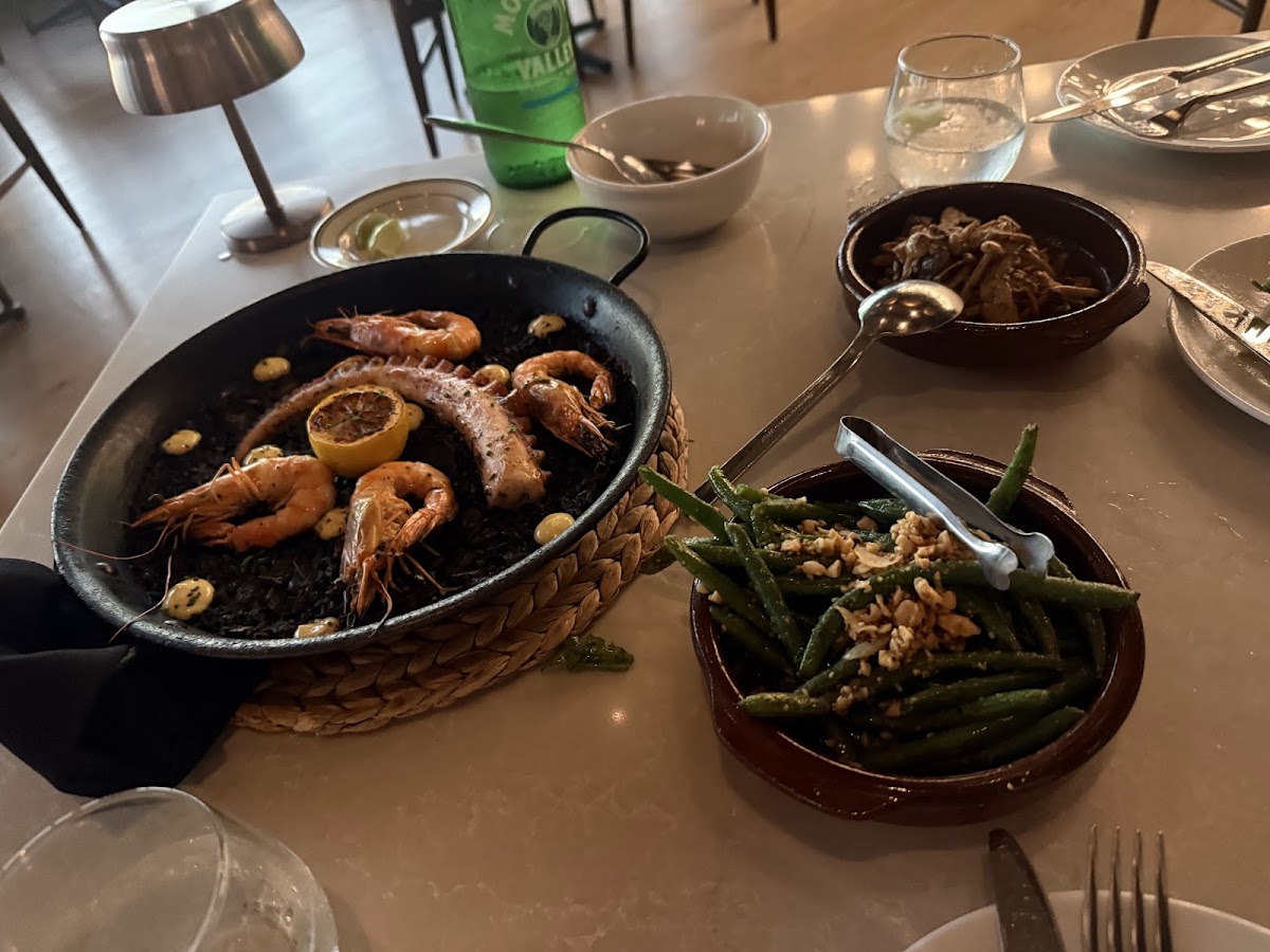 Top of The V — Food & Drink in Anaheim, CA (photo 3 of 3)