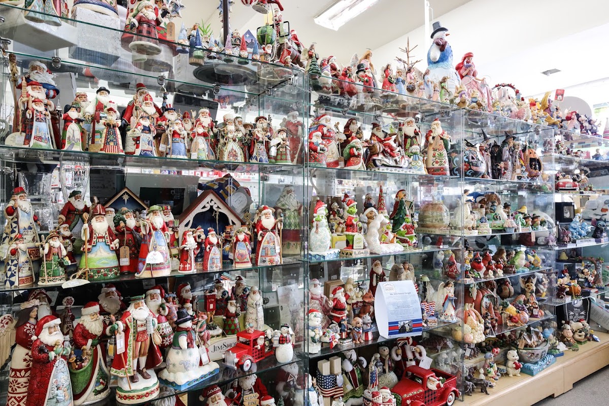 Middleton's Hallmark Shop — in Angels Camp, CA (photo 2 of 2)