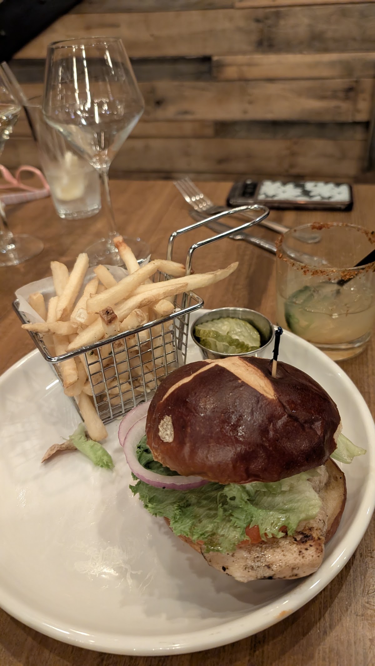 Town's End Bar & Grill — Food & Drink in Apple Valley, CA (photo 2 of 3)
