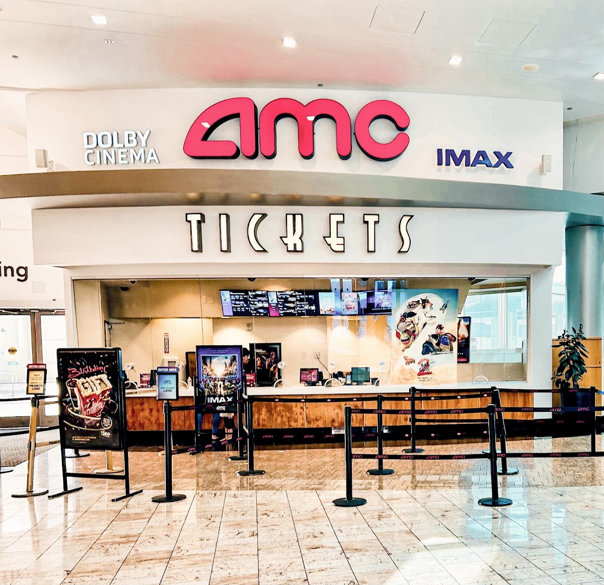 AMC Santa Anita 16 — Movie Theater in Arcadia, CA