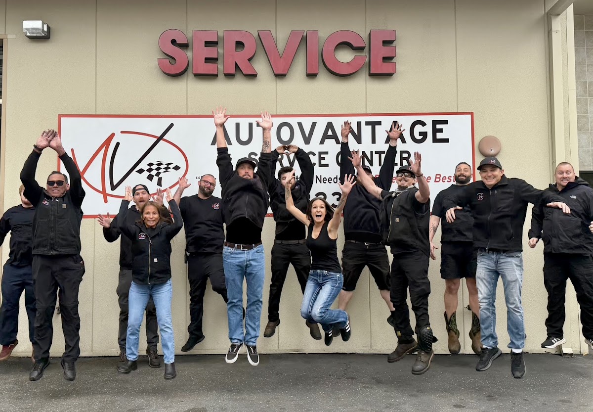 Free warning light code scan at Autovantage Service Center