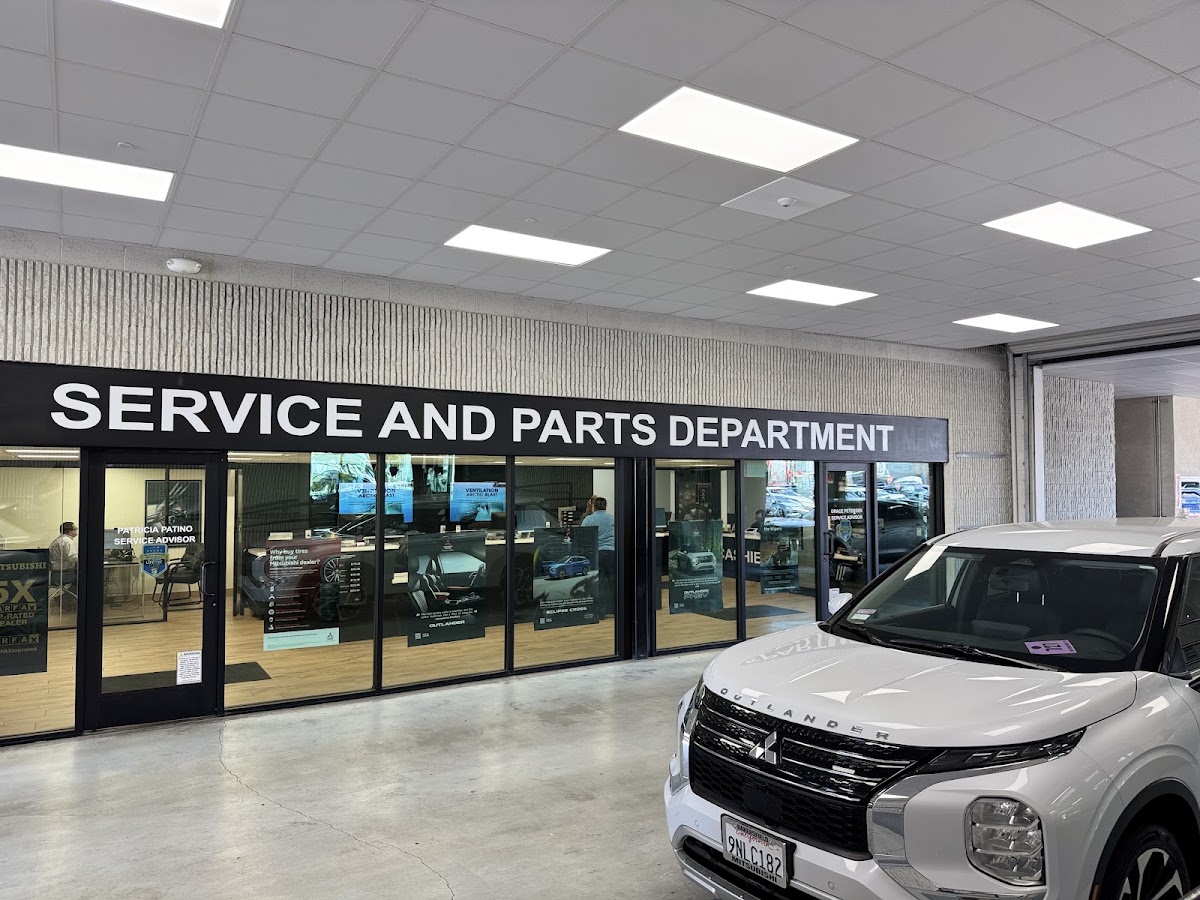 Bakersfield Mitsubishi — Automotive in Bakersfield, CA (photo 3 of 3)