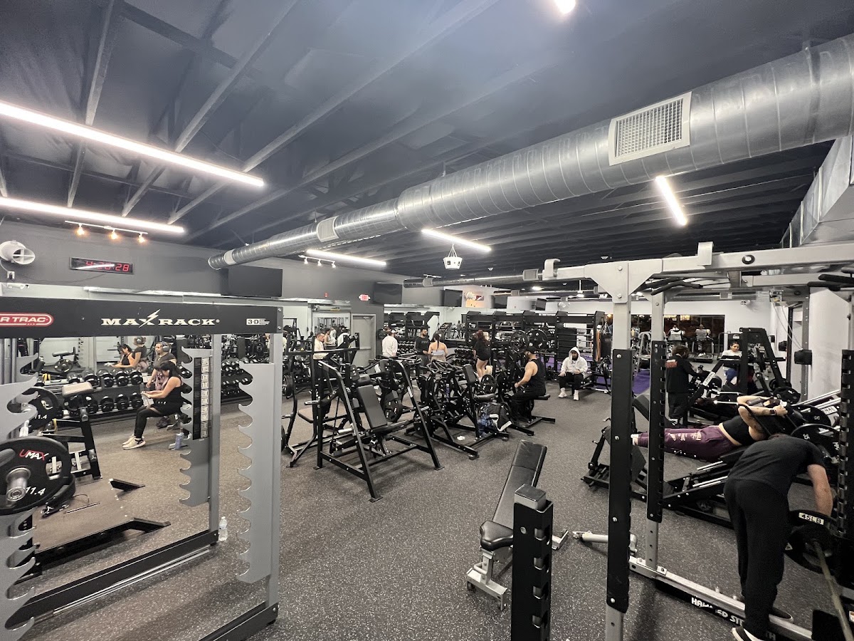 Anytime Fitness — Gym in Barstow, CA (photo 2 of 3)