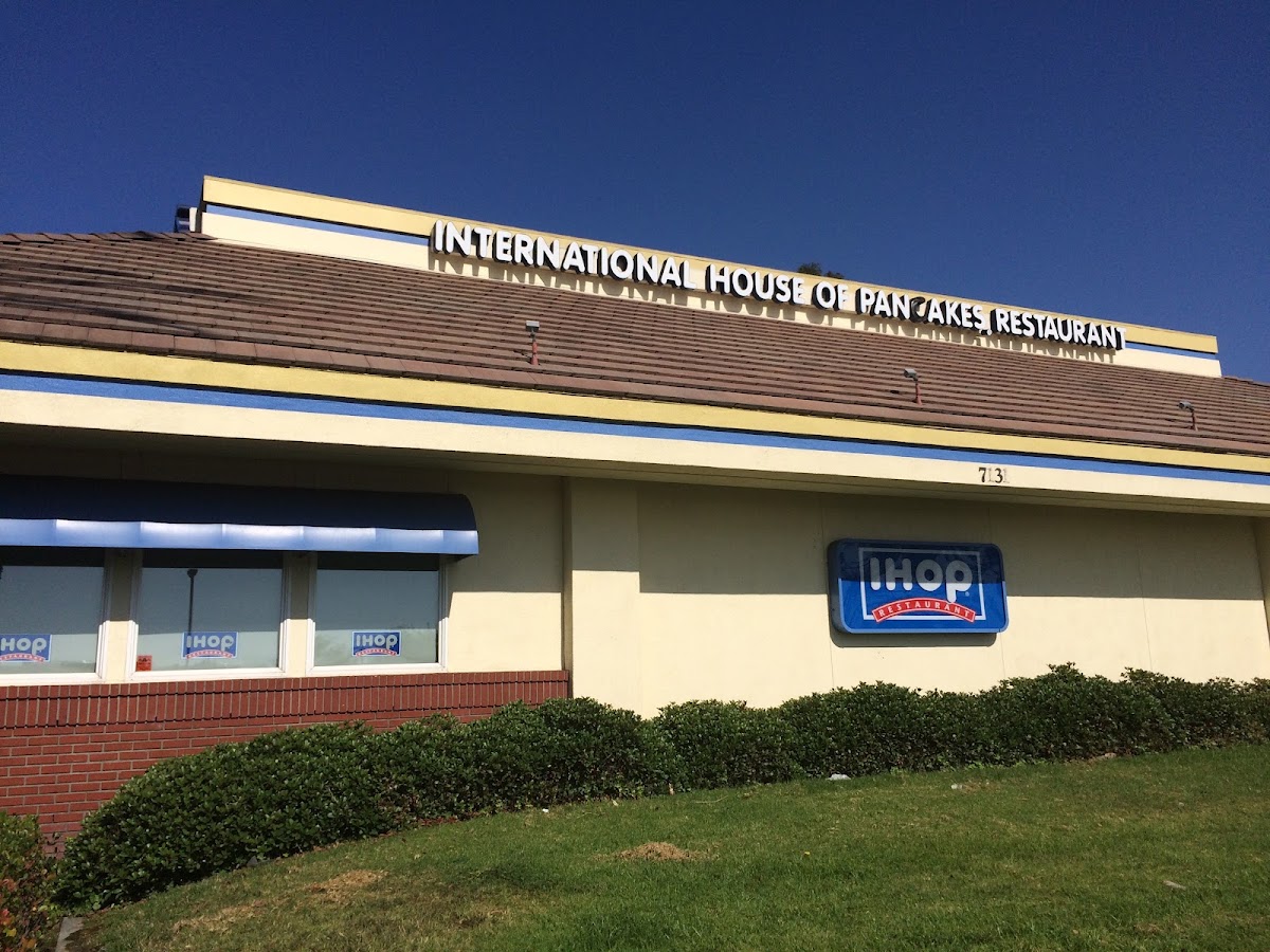 IHOP — Food & Drink in Bell Gardens, CA