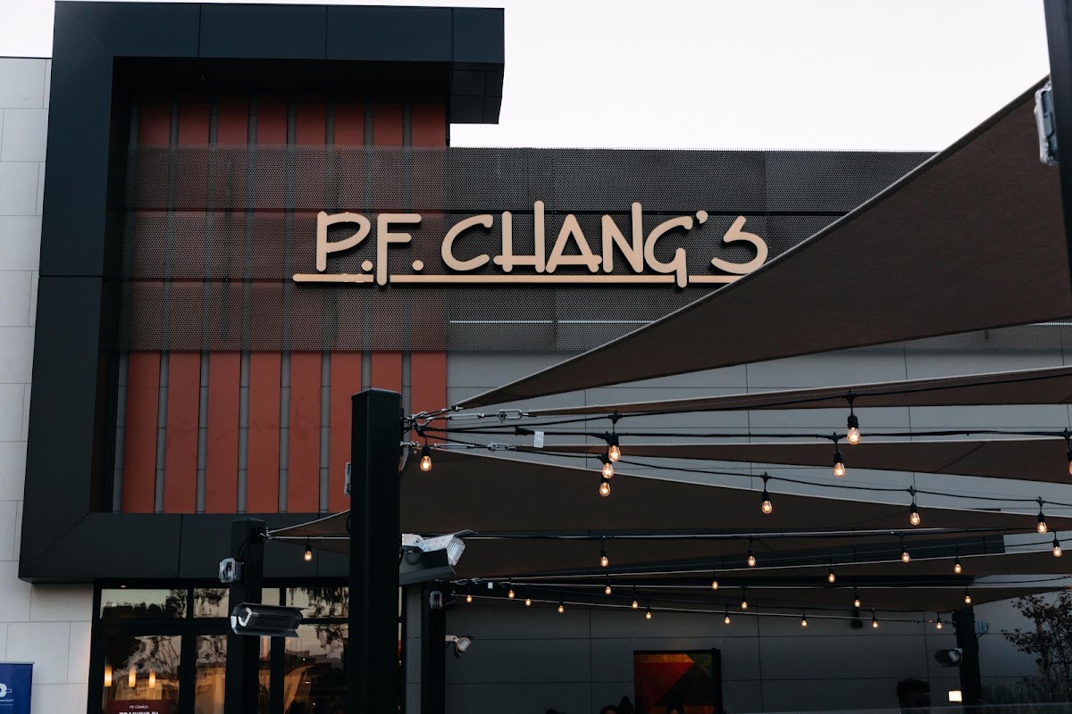 Weekday happy hour at P.F. Chang's Cerritos