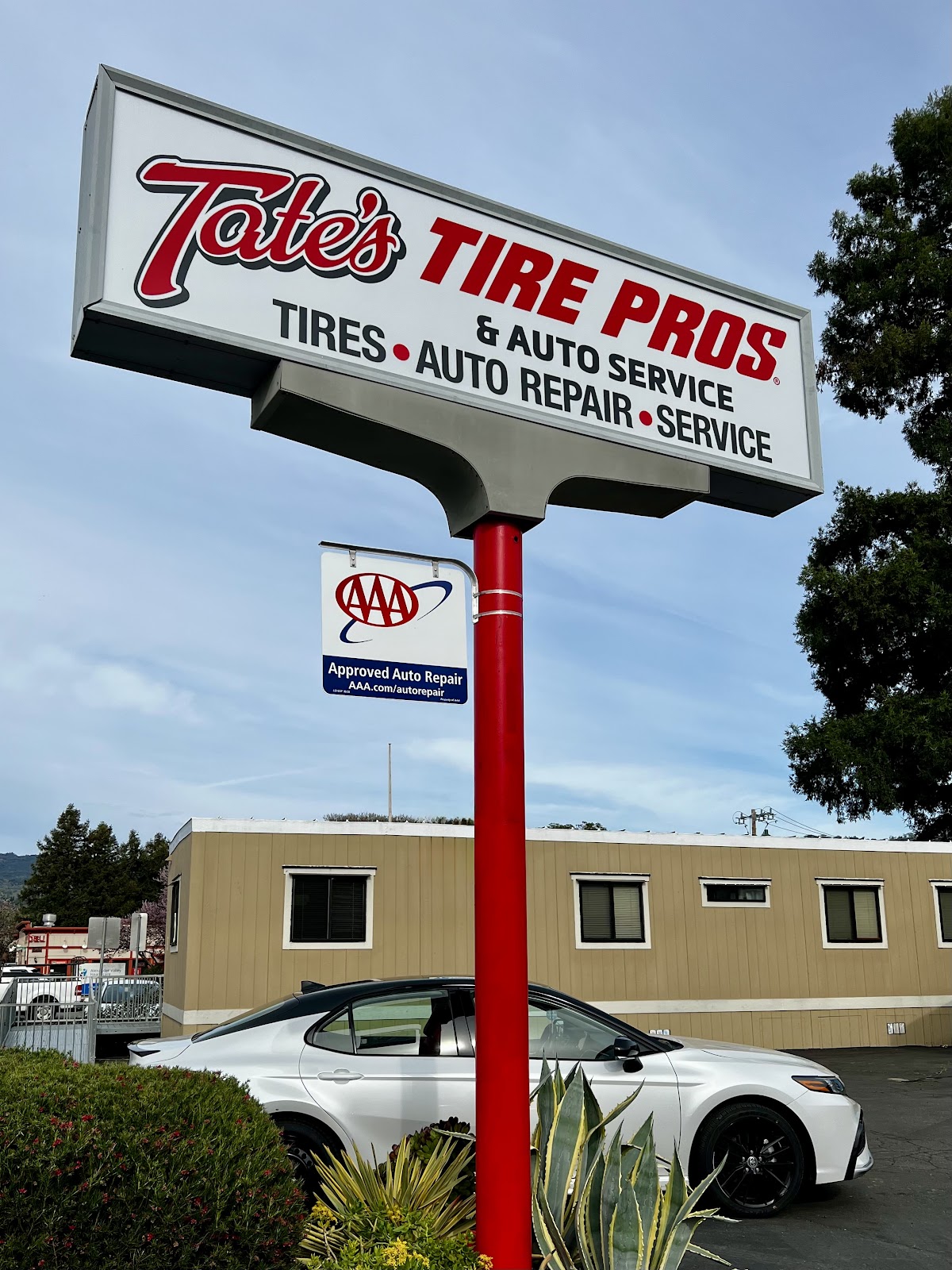Tate's Tire Pros & Auto Service — in Cloverdale, CA