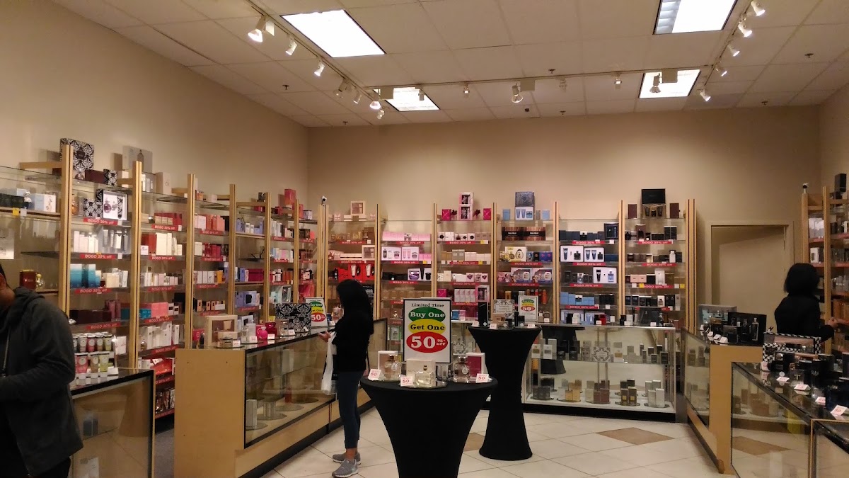 Fragrance Outlet — in Commerce, CA (photo 2 of 2)