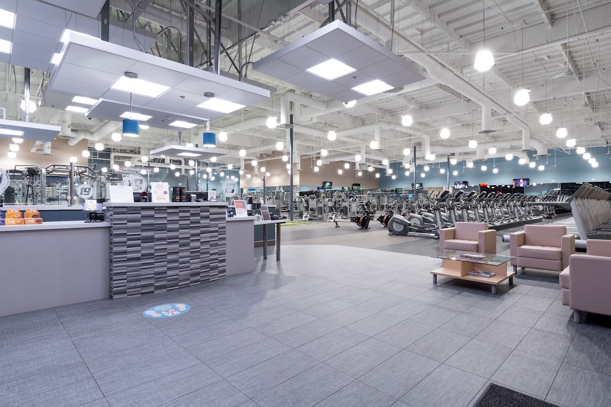 Fitness 19 Covina — in Covina, CA