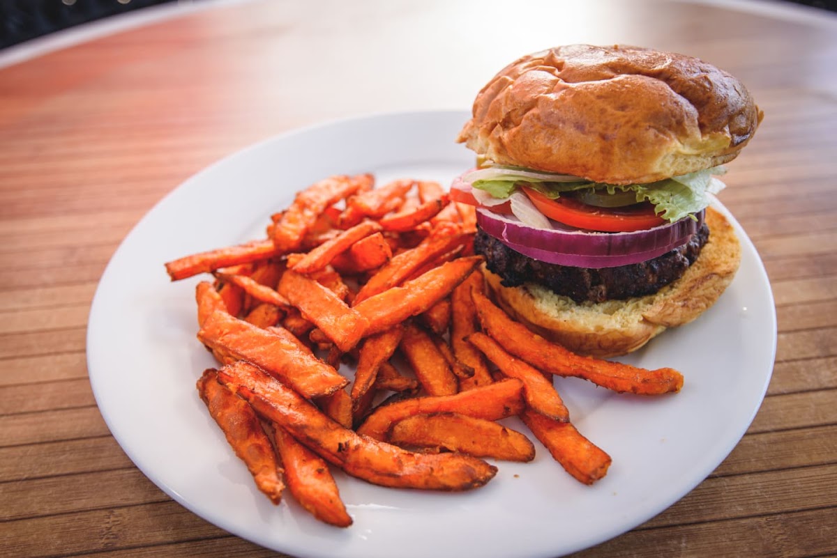 The Point Restaurant & Bar — American Restaurant in Dana Point, CA (photo 2 of 3)
