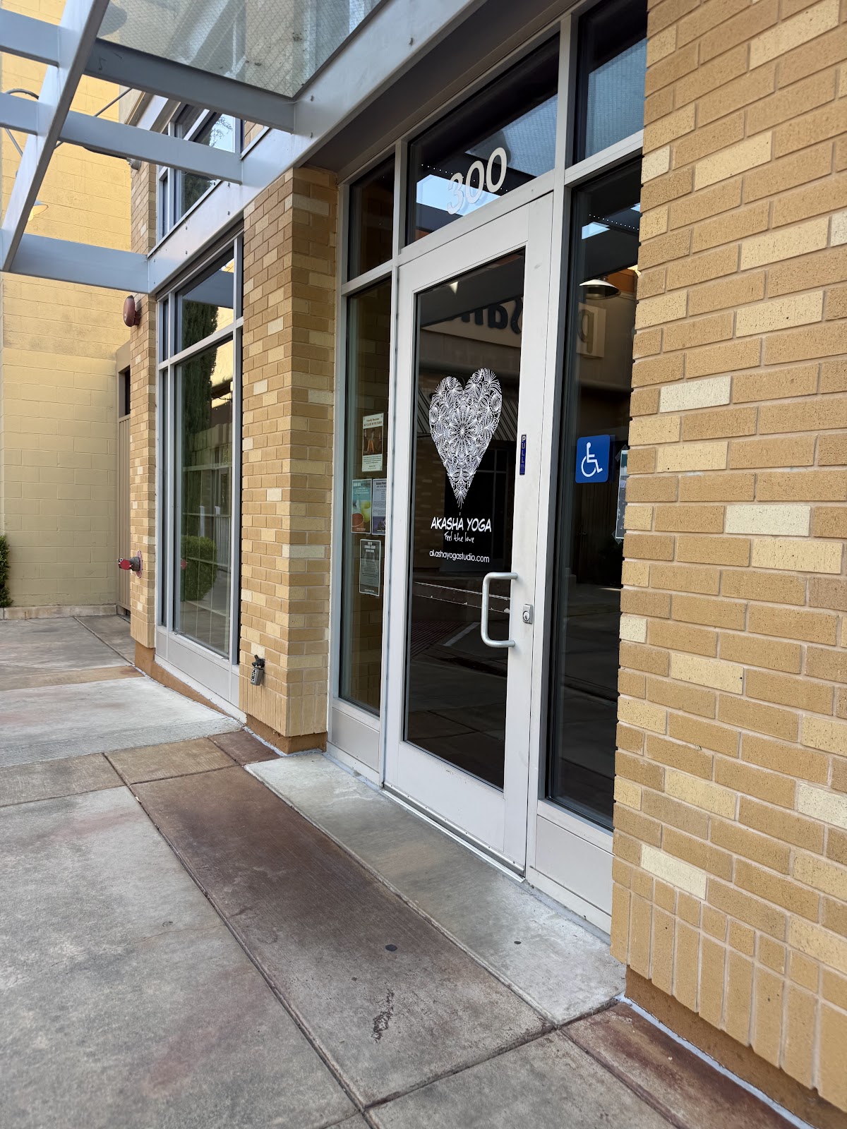 Akasha Yoga — Yoga Studio in Davis, CA (photo 2 of 3)