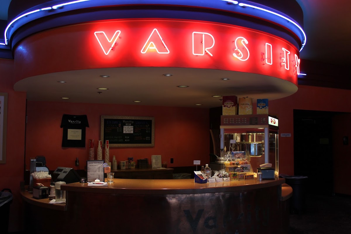 Davis Varsity Theatre — Movie Theater in Davis, CA (photo 2 of 3)