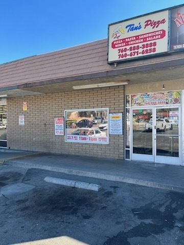 Tan's Pizza — Pizza Restaurant in Desert Hot Springs, CA