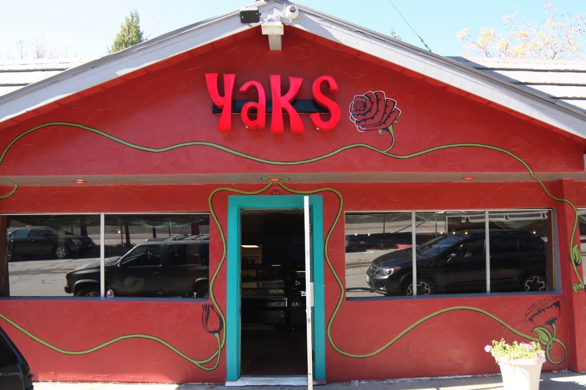 Yaks on the 5 — Burger Restaurant in Dunsmuir, CA