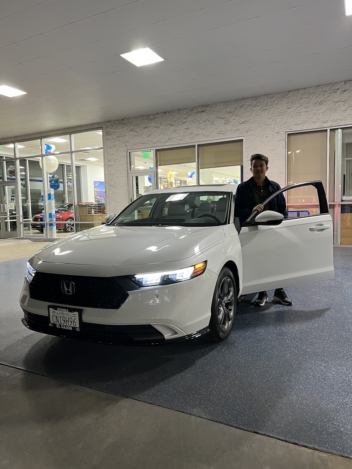 Honda of El Cajon Superstore — in El Cajon, CA (photo 3 of 3)
