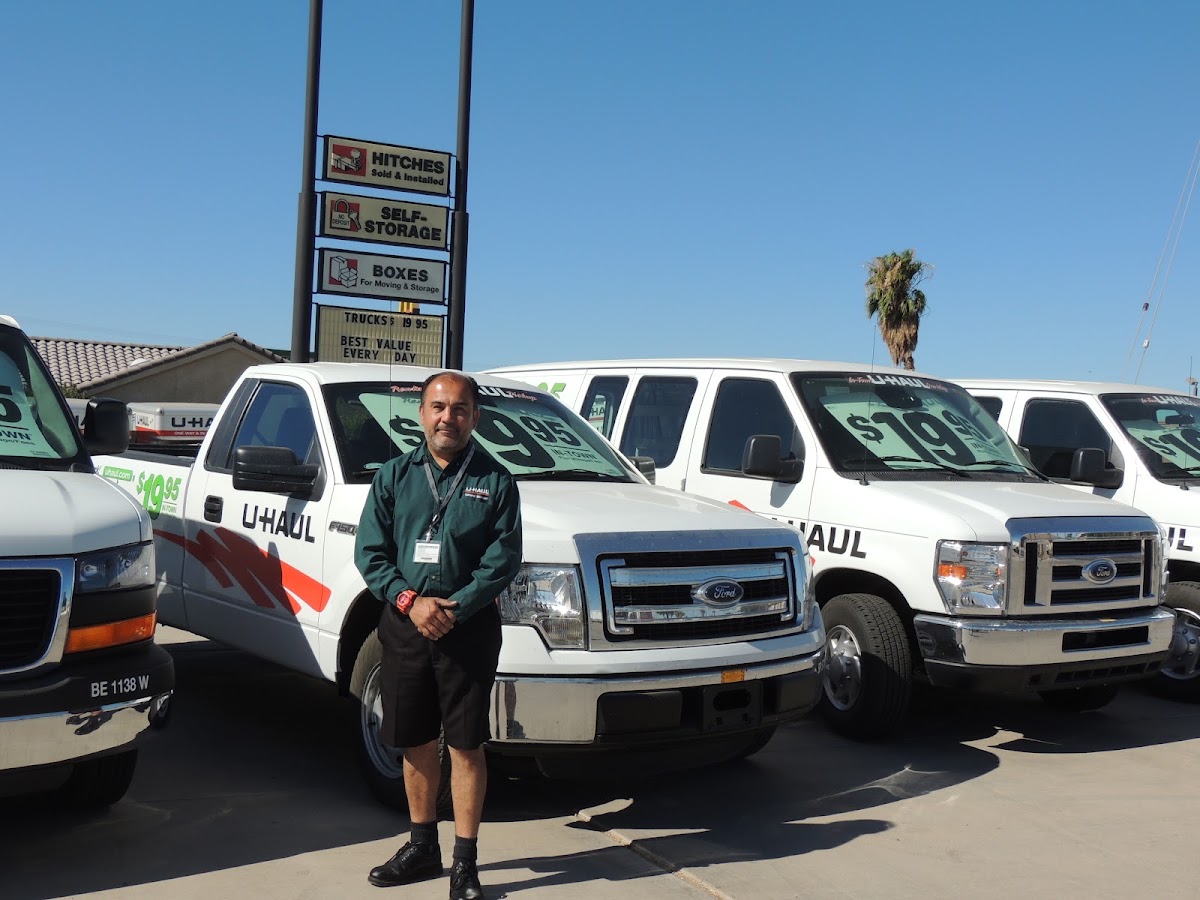 U-Haul Moving & Storage of El Centro — in El Centro, CA