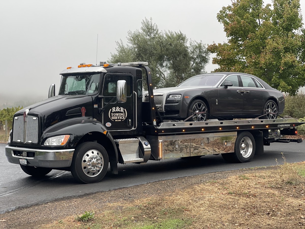 R & R Auto & Towing Service — Auto Repair Shop in El Cerrito, CA (photo 2 of 3)